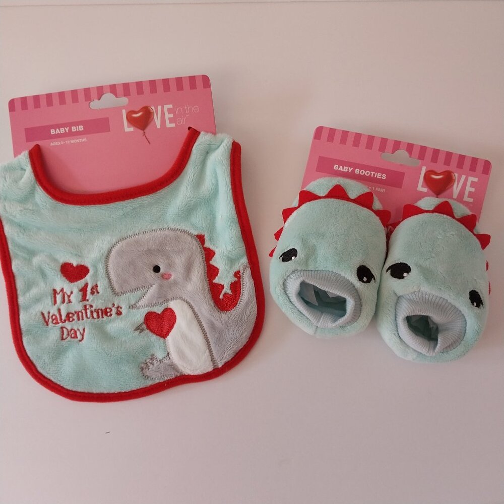 NWT My 1st Valentine's Day Dinosaur Bib and Booties